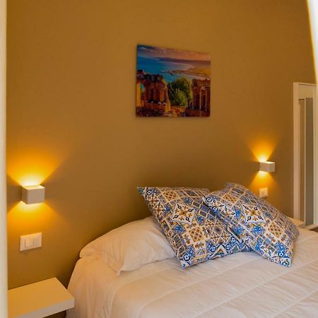 Taormina Bedda Rooms エクステリア 写真